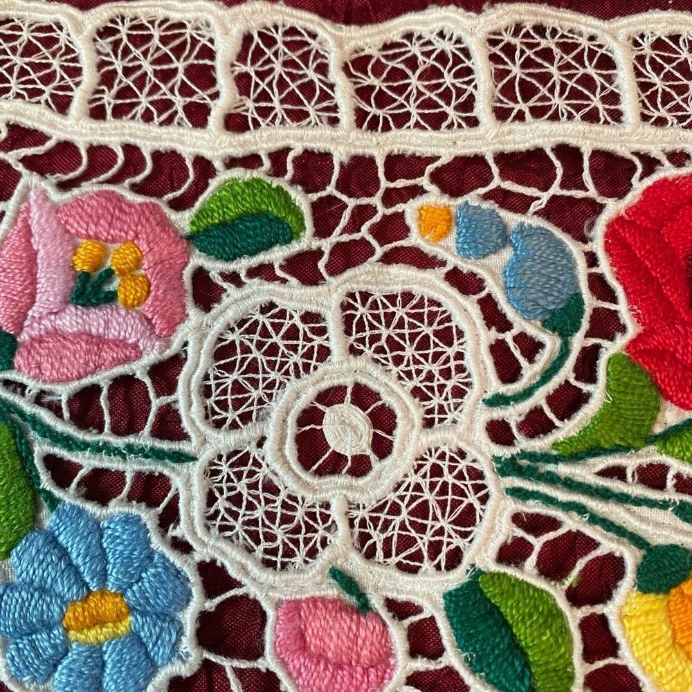 RARE FIND! Elaborately embroidered Kalocsa, Hungary Vintage Table Set